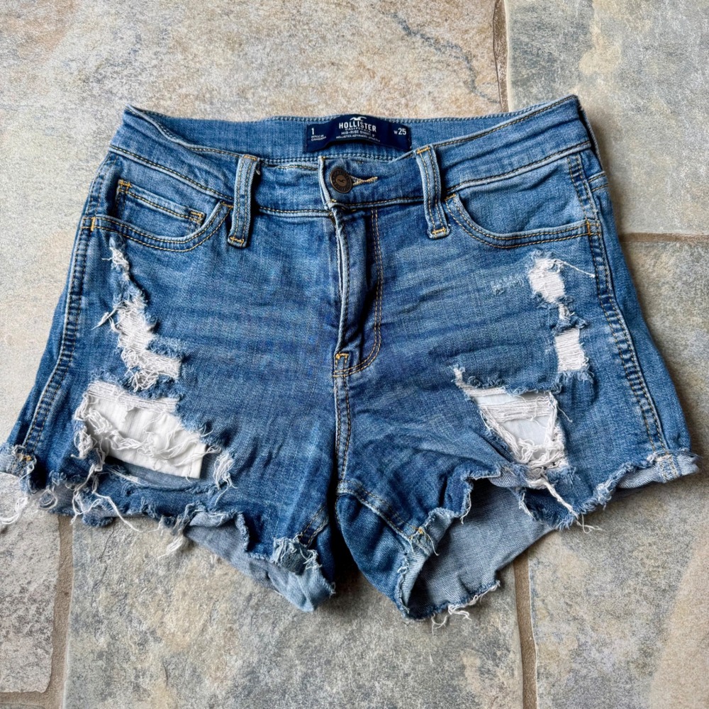 Hollister Dark Wash Distressed Jean Shkrts Size 1 advanced‎ stretch mid-rise 3"